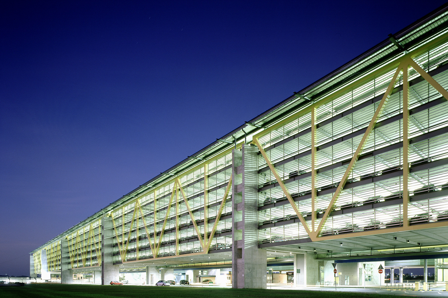 Airport Leipzig/Halle, Parking Garage sbp